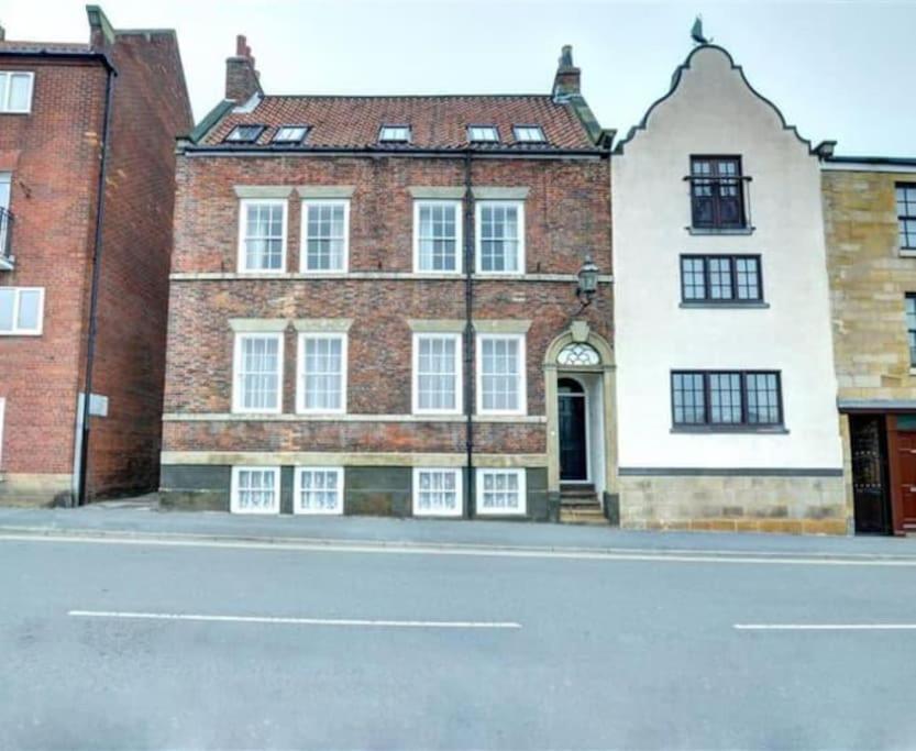 Swordfish Cottage **Next To The Harbour** Whitby Exterior foto